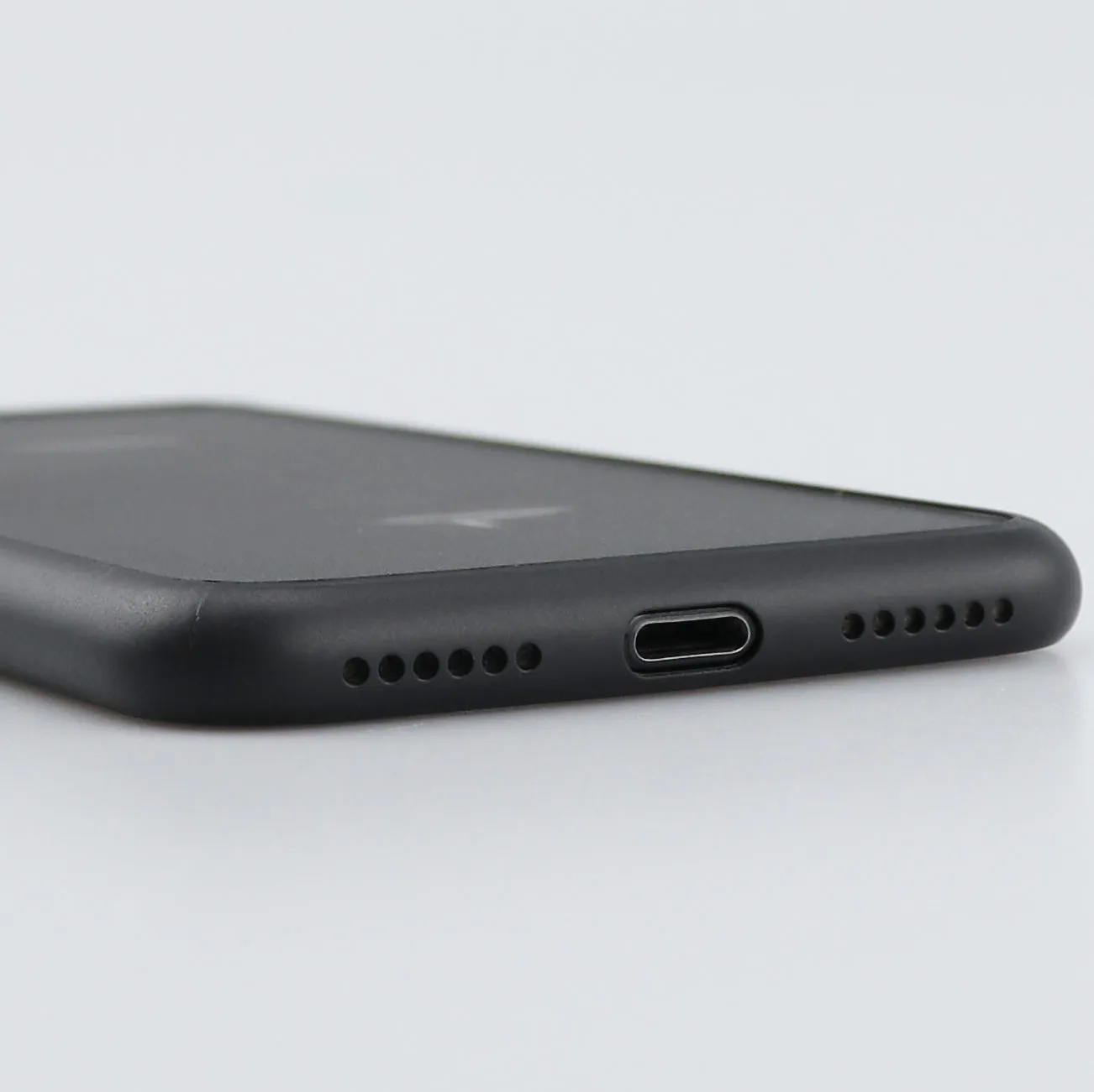 0.6mm Thin Groove Case for iPhone 7/8