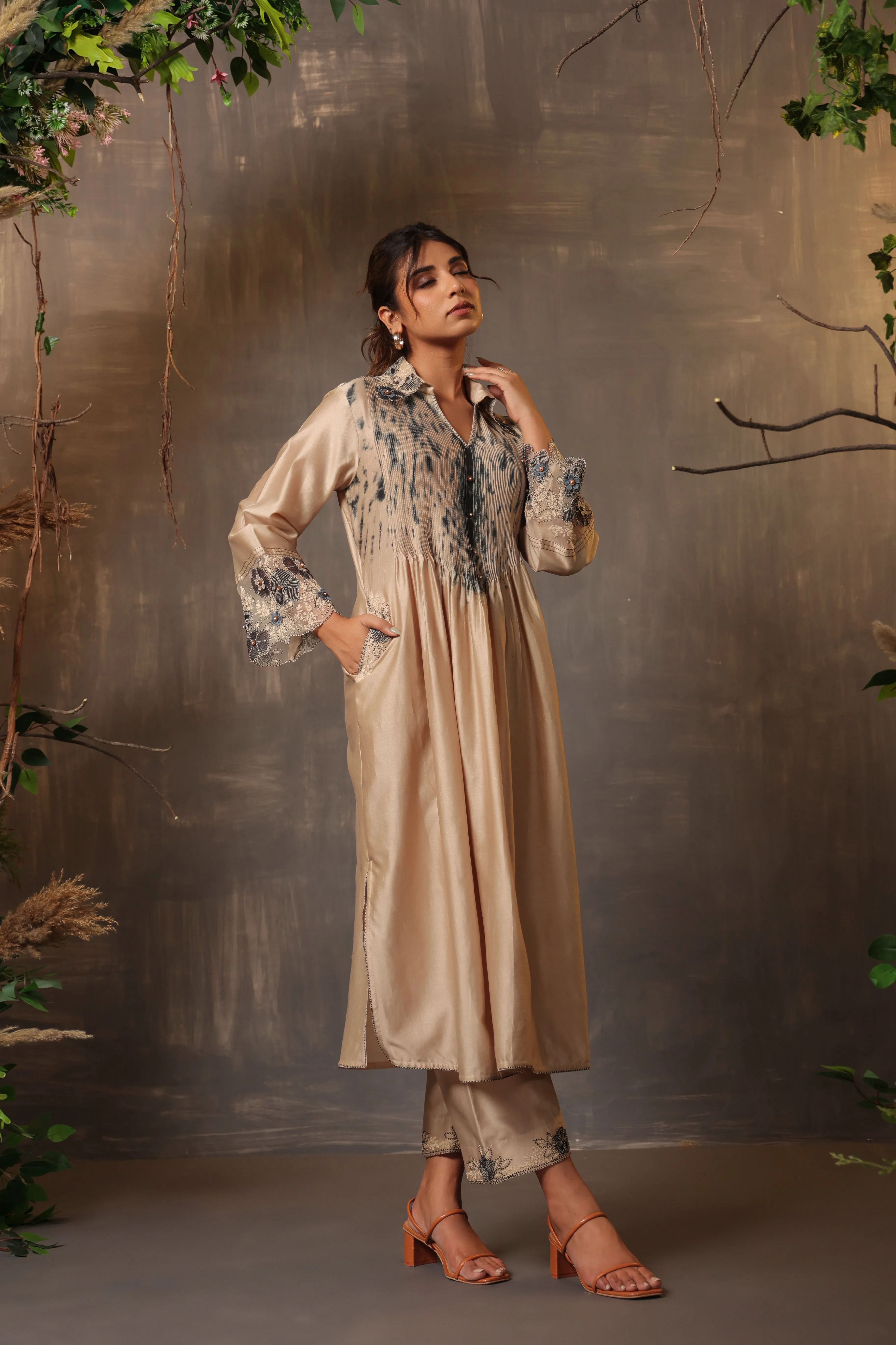 Gulshan Shibori Ivory