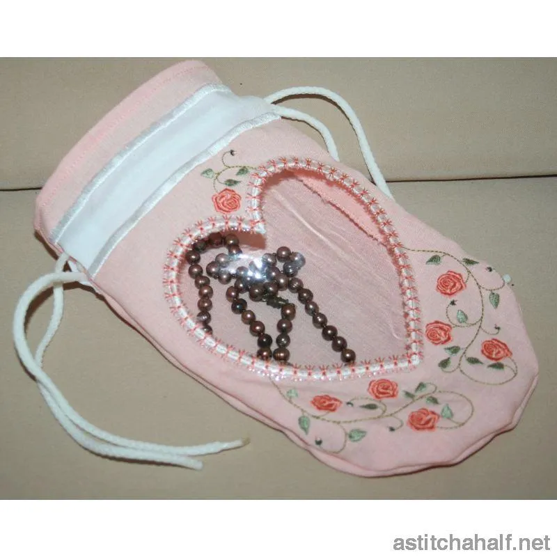 Heart Peek a Drawstring Bag