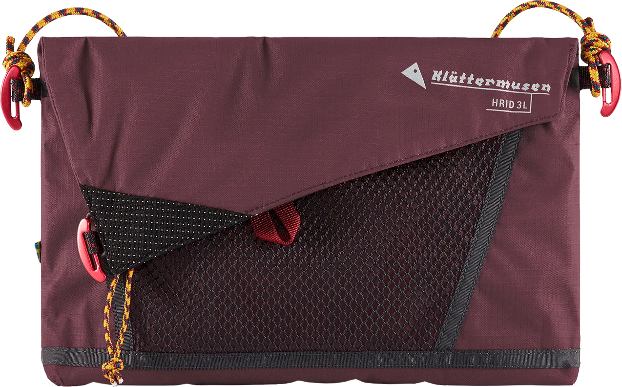 Klättermusen Hrid WP Accessory Bag 3 L Amaranth Red | Buy Klättermusen Hrid WP Accessory Bag 3 L Amaranth Red here | Outnorth