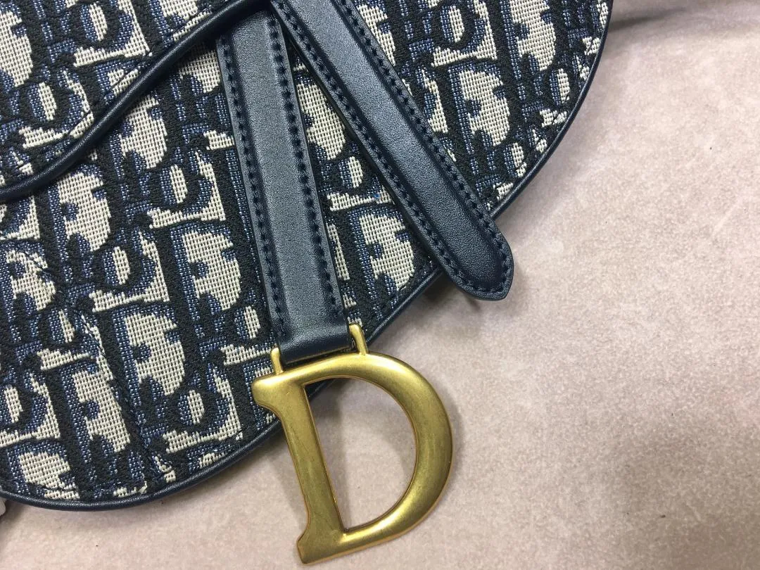 Mini Oblique Saddle bag