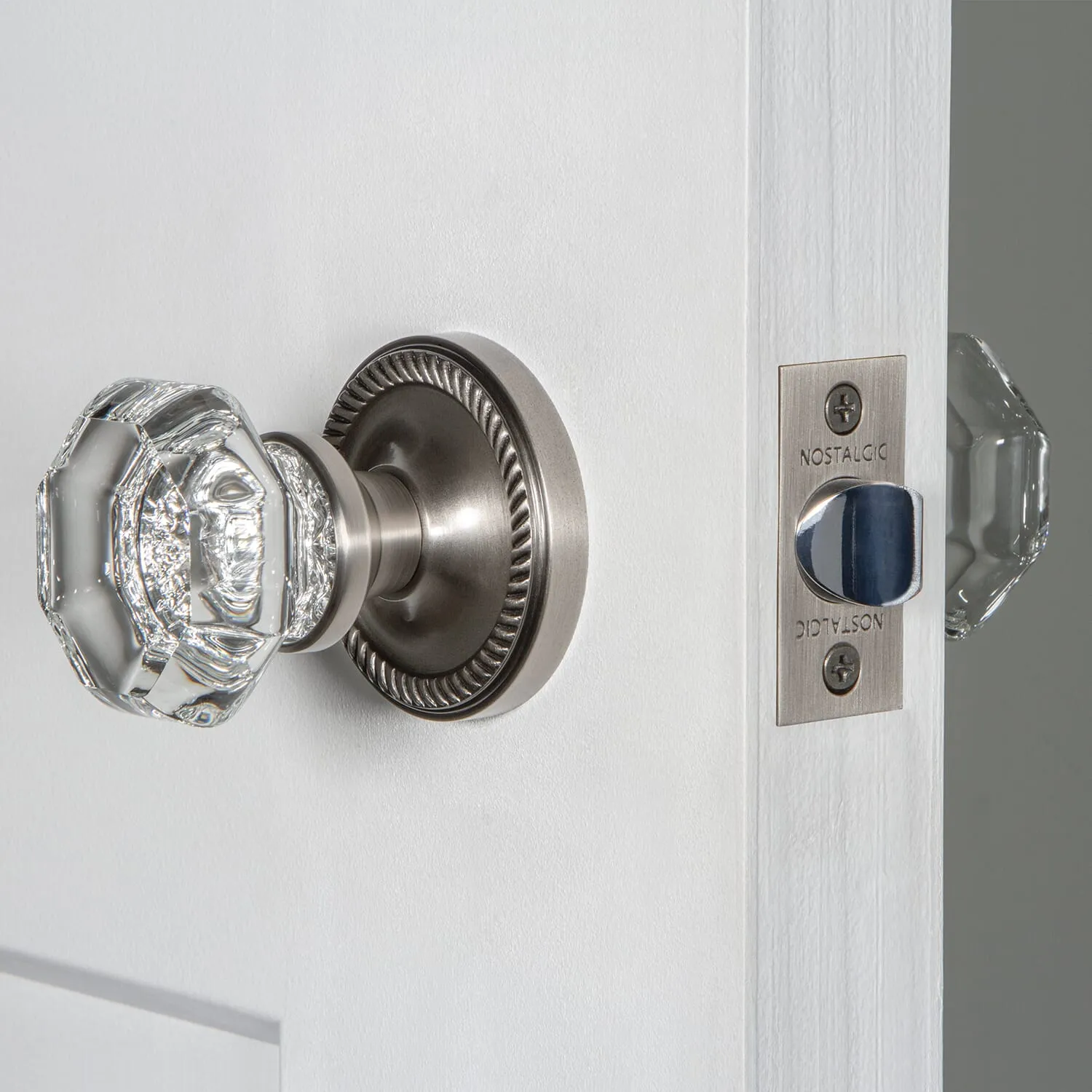 Rope Rosette with Waldorf Knob in Antique Pewter