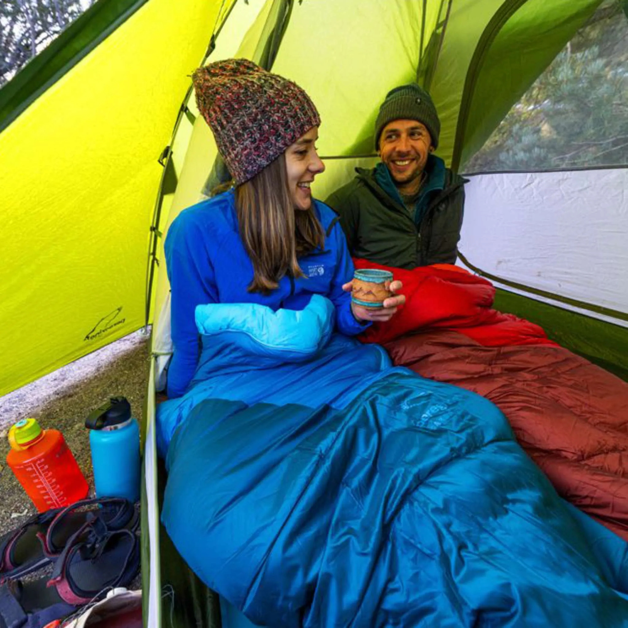 Saker 0 Degree Sleeping Bag - Ultimate Synthetic Fill for Wet Conditions