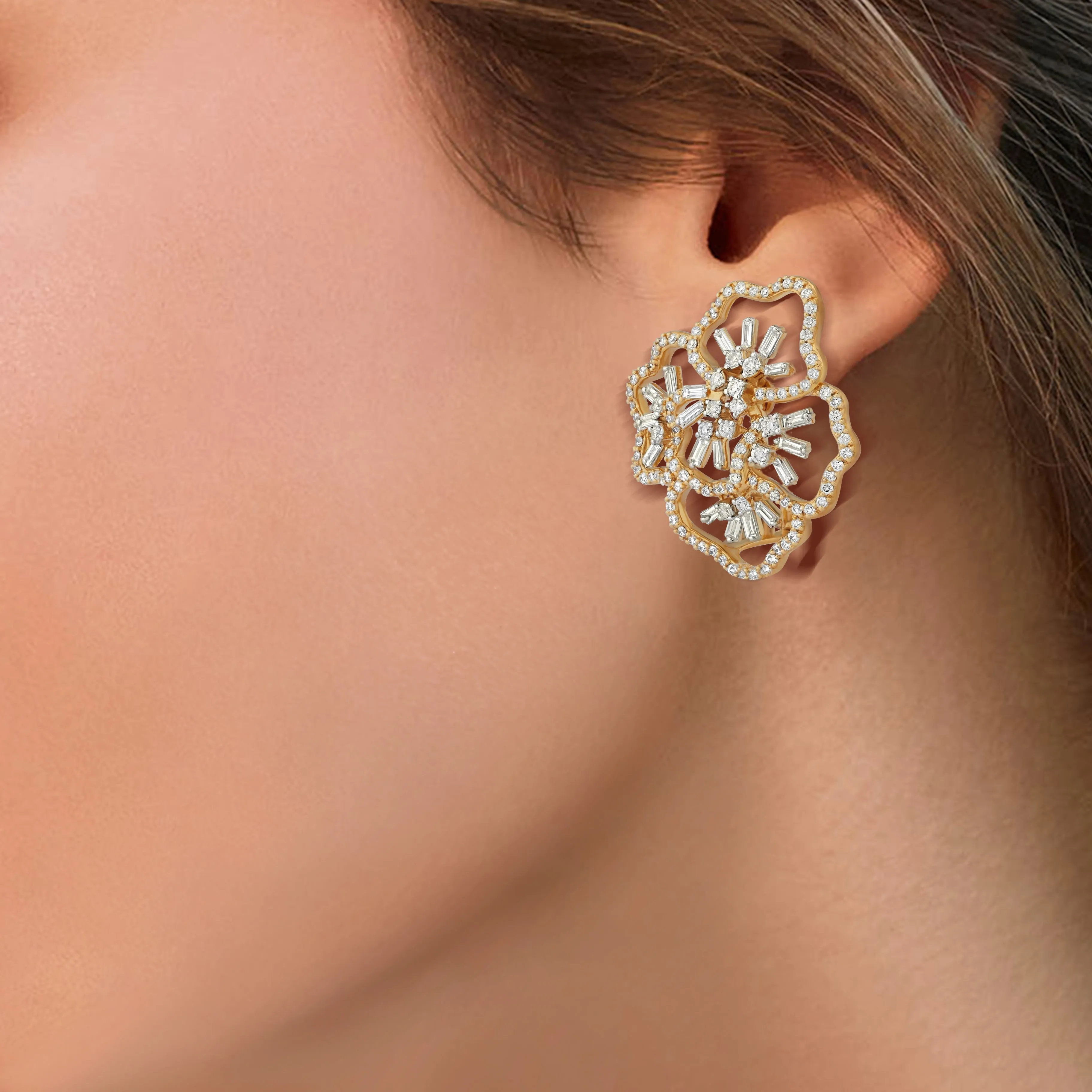 Scatter Waltz Bloom Diamond Earrings